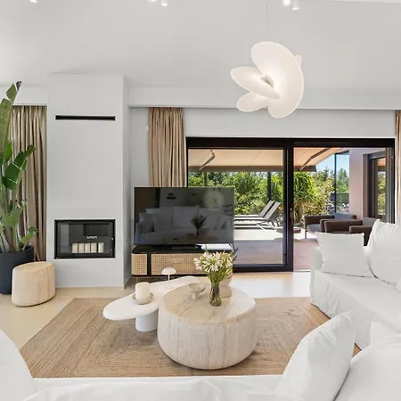 Flores With Private Pool In Tar * Frata